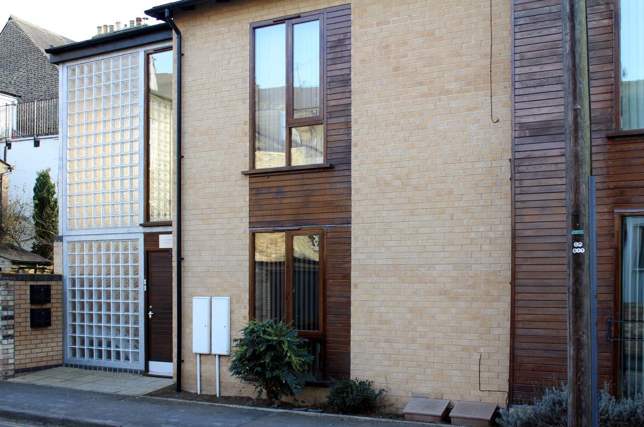 Lux Living Apartments - Alpha Apartments CBG エクステリア 写真
