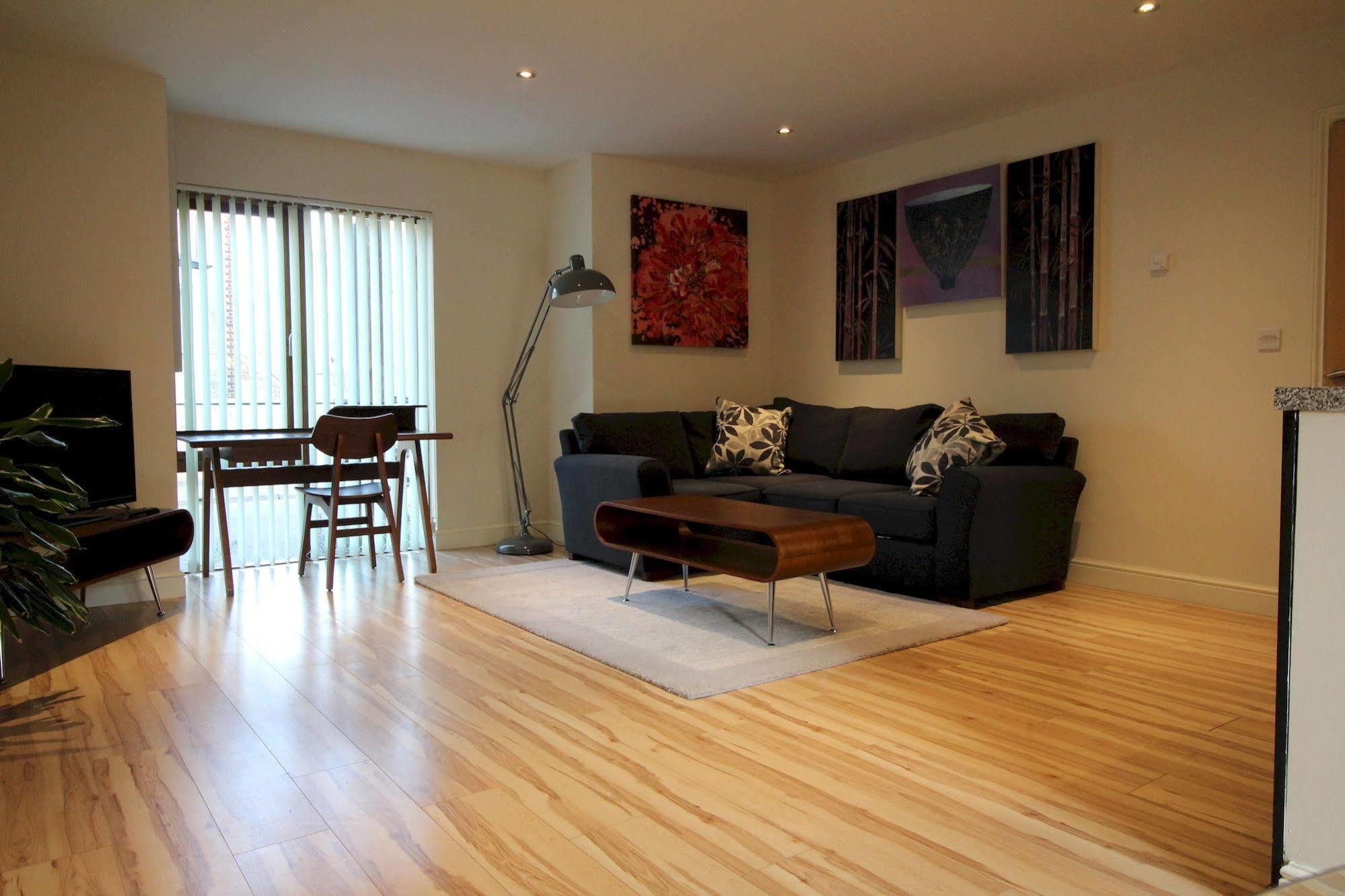 Lux Living Apartments - Alpha Apartments CBG エクステリア 写真