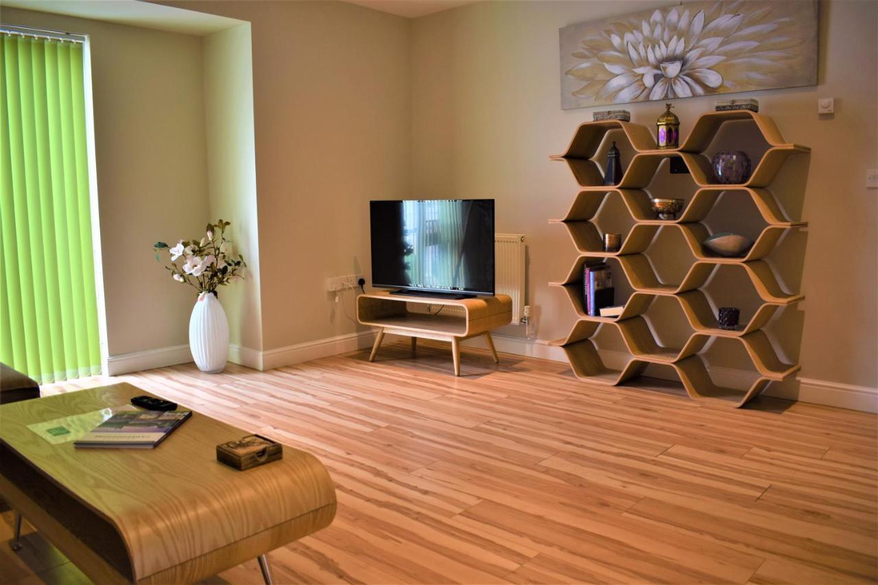 Lux Living Apartments - Alpha Apartments CBG エクステリア 写真