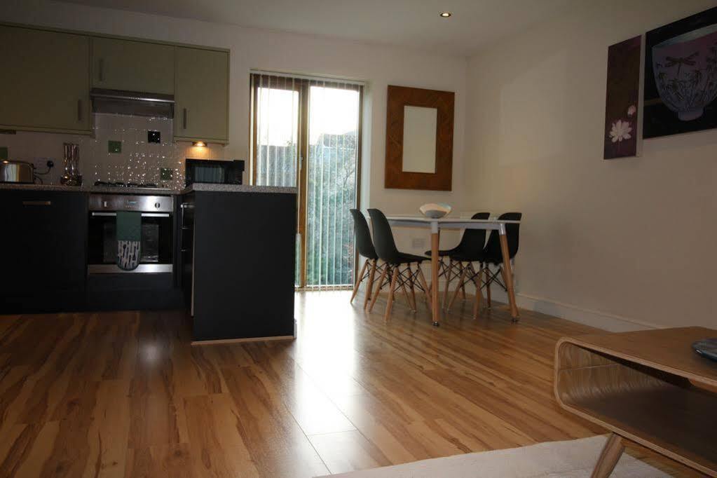 Lux Living Apartments - Alpha Apartments CBG エクステリア 写真